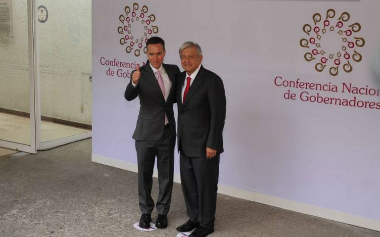 Se reúne López Obrador con mandatarios de la Conago
