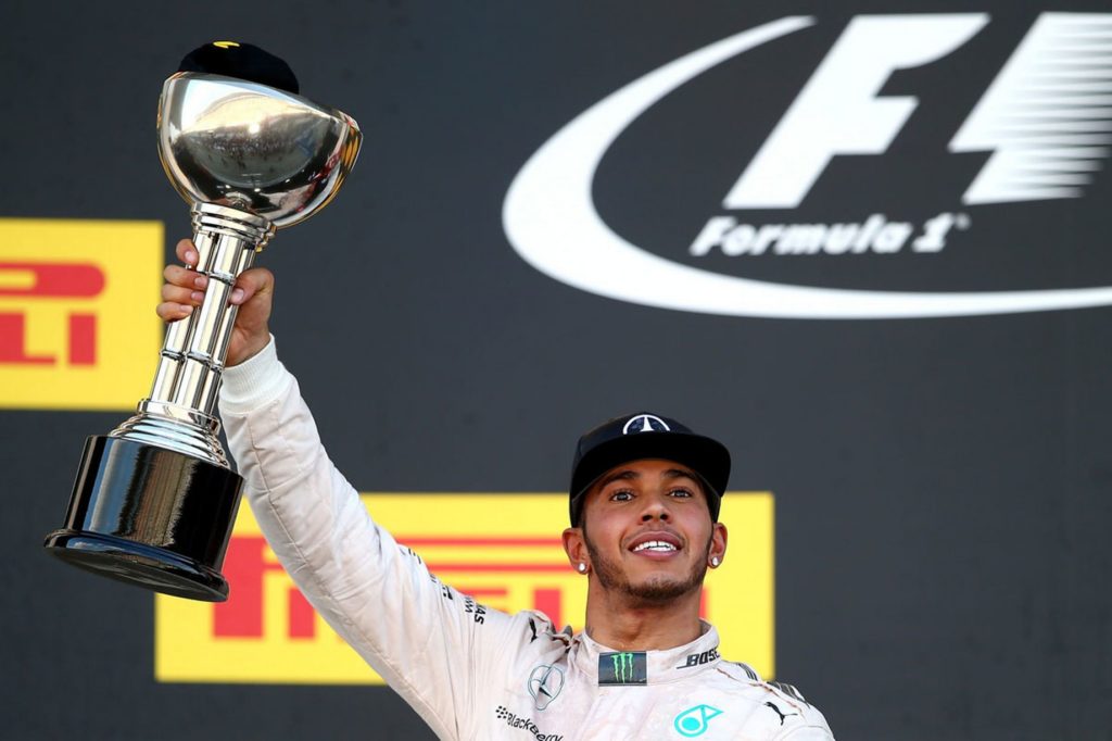 Gana Hamilton el Gran Premio de Japón, Checo Pérez termina séptimo