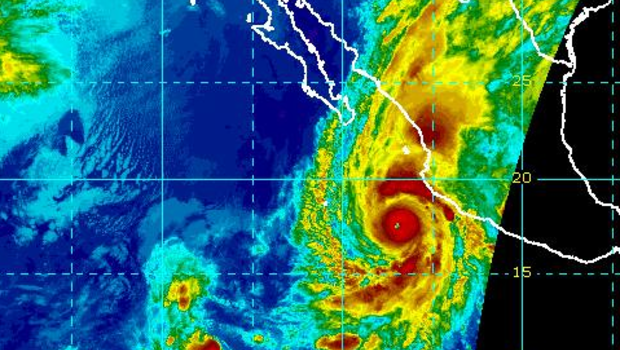 Huracán Willa se aproxima a costas de Jalisco y Nayarit, Frente Frío 7 afectará al país