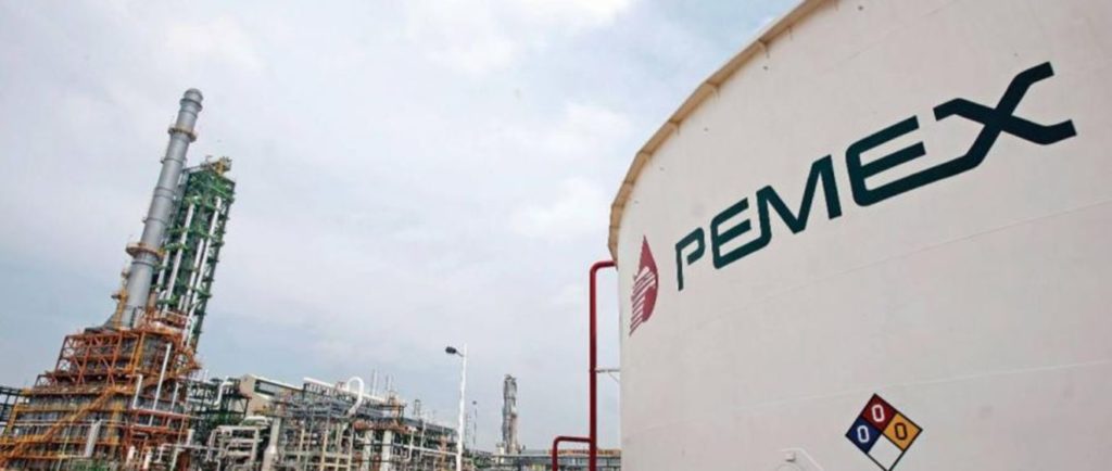 Pemex asigna contratos para importar petróleo crudo
