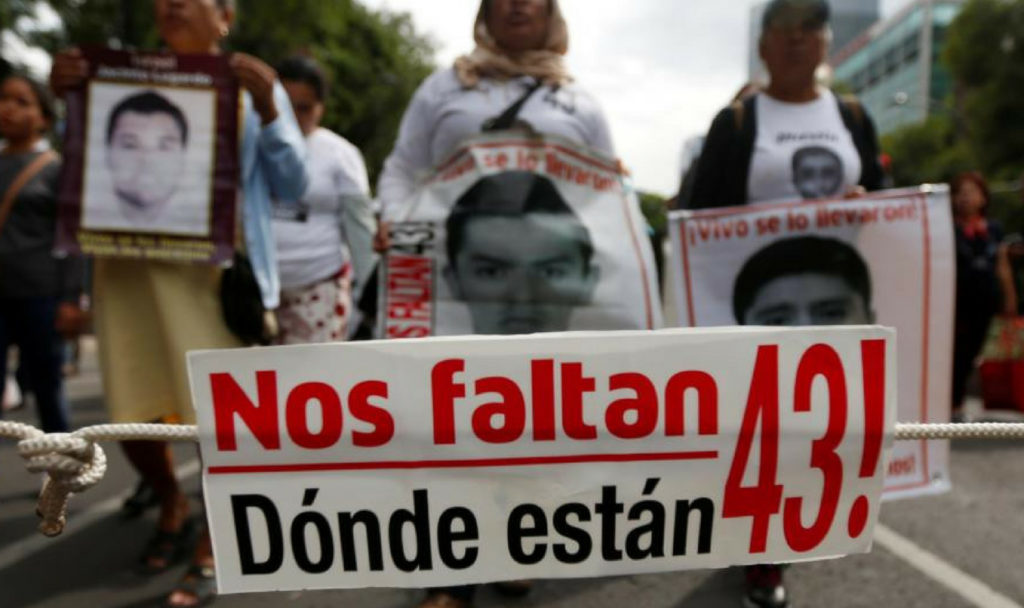 Crea Obrador Comisión de la Verdad para esclarecer Caso Ayotzinapa