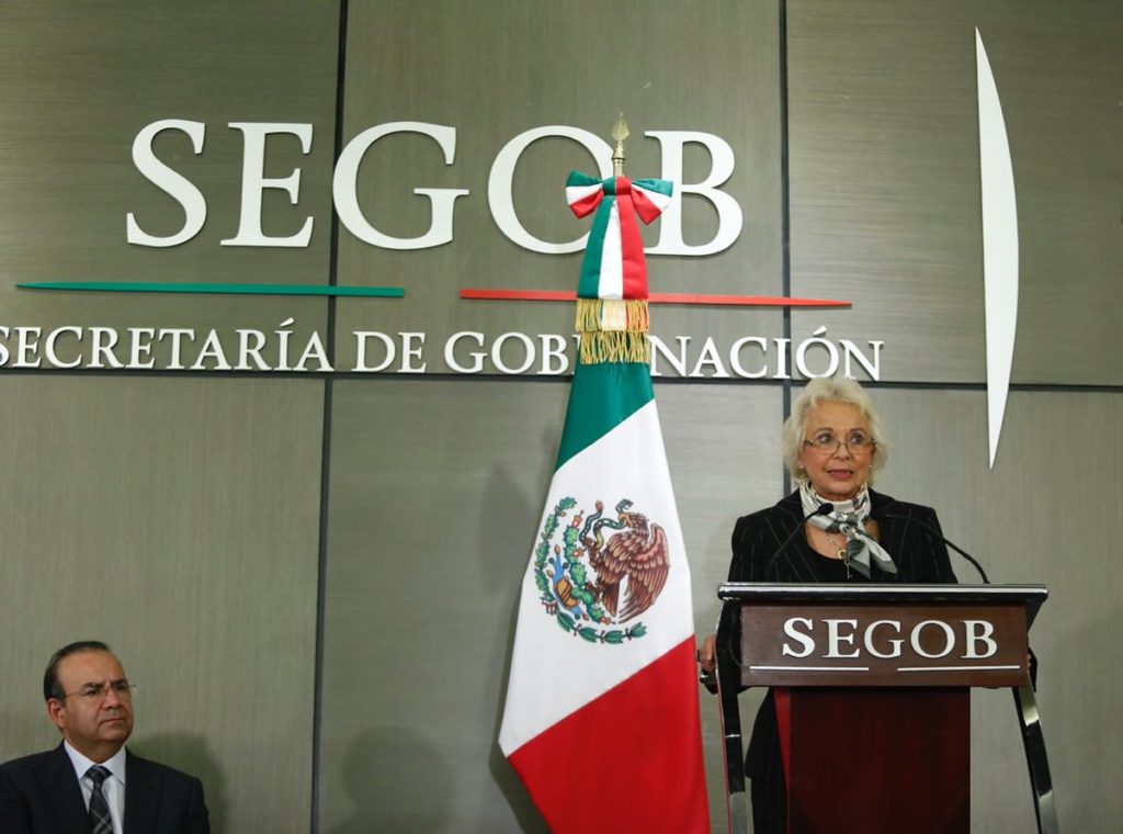 Olga Sánchez Cordero asume SEGOB, secretarios empiezan la entrega de dependencias