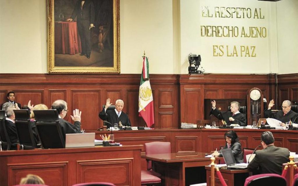 Suprema Corte suspende Ley de AMLO para que nadie gane más que el Presidente