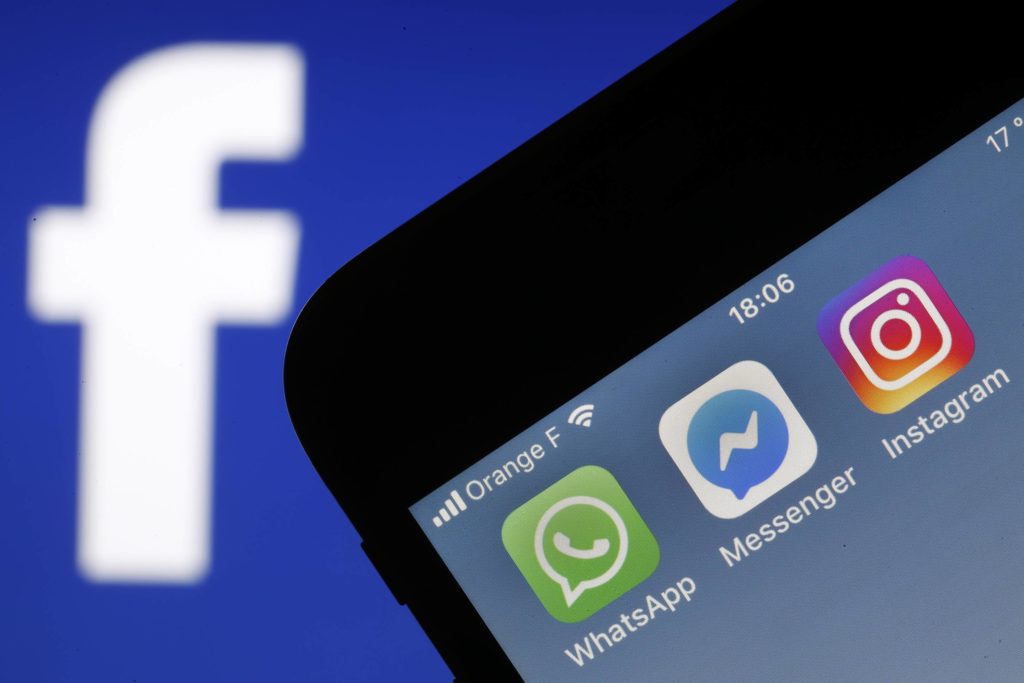 Apple bloquea aplicaciones privadas de Facebook que espiaban a jóvenes