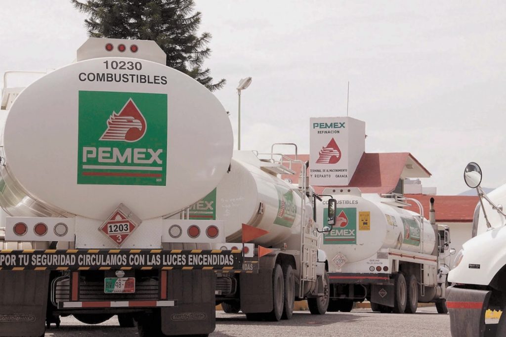 Evitar compras de pánico por desabasto de combustibles pide PEMEX