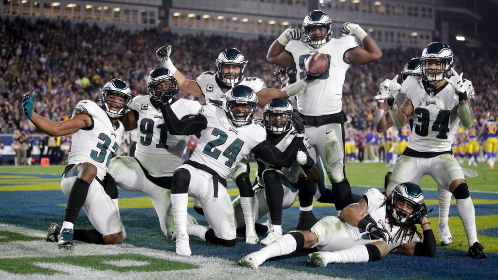 Eagles derrota 16-15 a Bears y enfrentará a los Saints