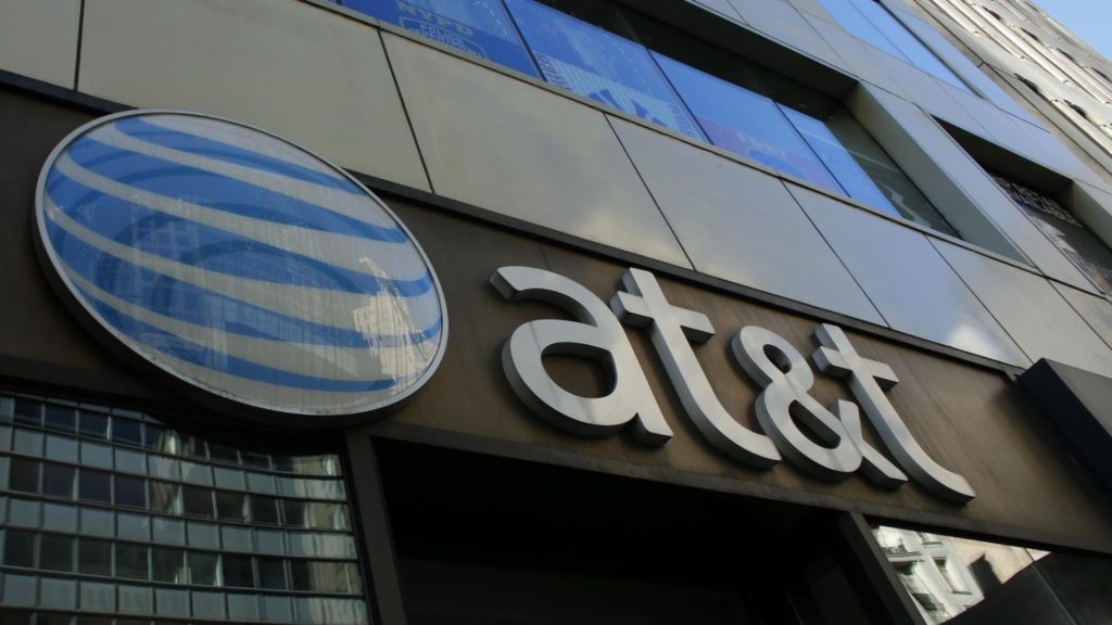 Aumenta AT&T costo de sus planes de telefonía en México