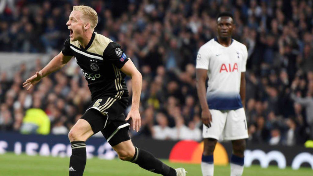 Ajax derrota 1-0 al Tottenham y se acerca a la final de la Champions League