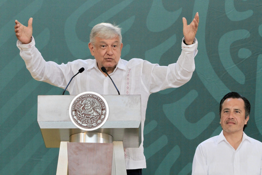 Asegura Obrador que en seis meses reducirá la violencia en México