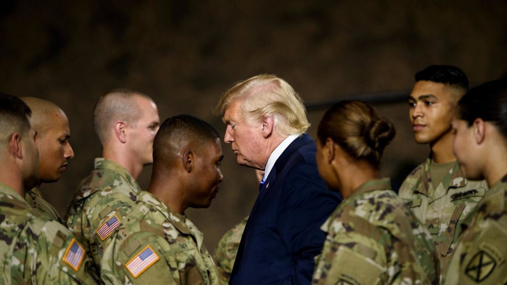 Donald Trump envía soldados a la frontera con México tras incidente con militares mexicanos