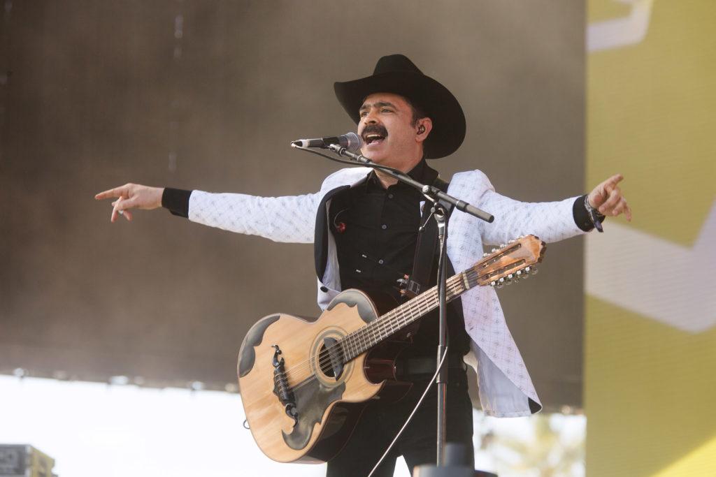 ¡Con La Chona! Prenden Los Tucanes de Tijuana el Festival Coachella