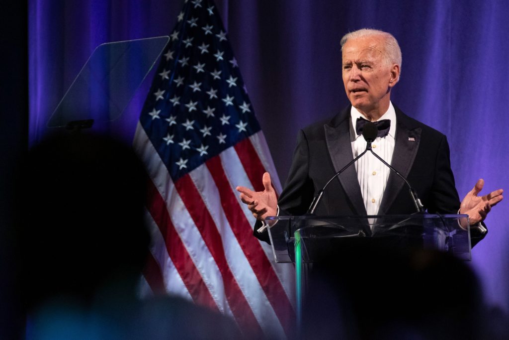 ¡Se mete en la carrera presidencial! Joe Biden anuncia candidatura, Trump se burla