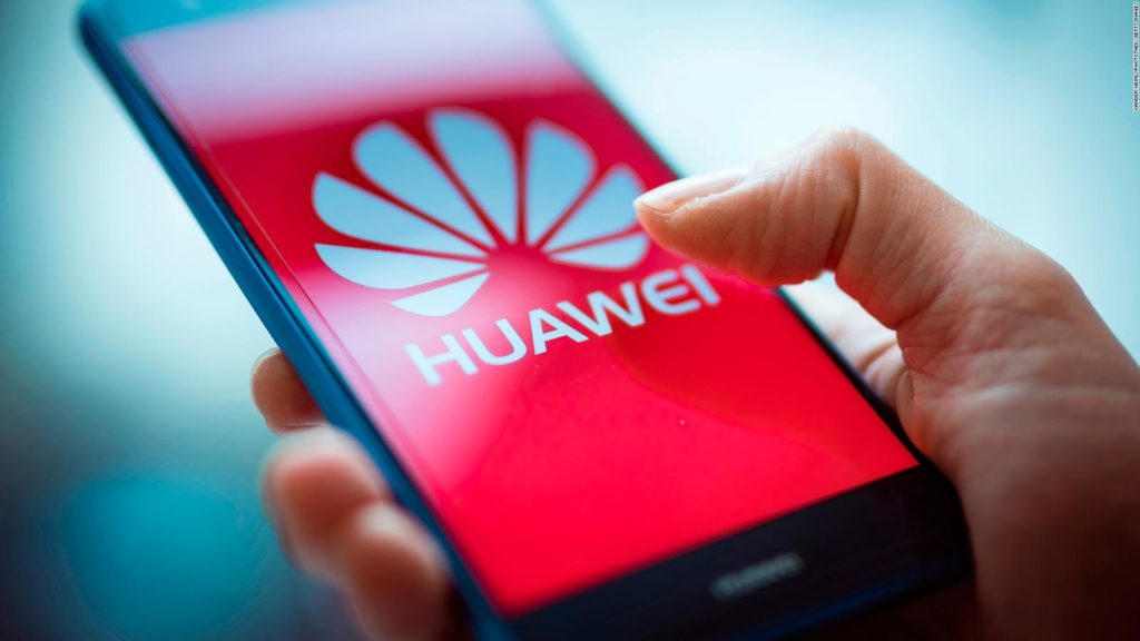 Derrota Huawei a Apple y va por Samsung