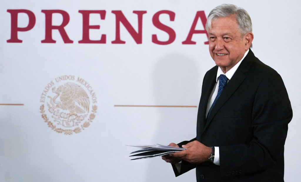 López Obrador desestima pronósticos de crecimiento del Banxico y OCDE