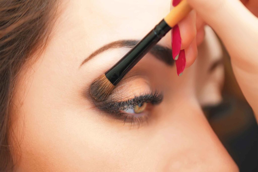 Tips para maquillar los ojos marrones y otros trucos de maquillaje