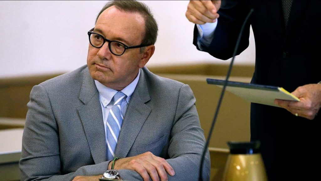 Joven retira acusación por abuso sexual en contra de Kevin Spacey