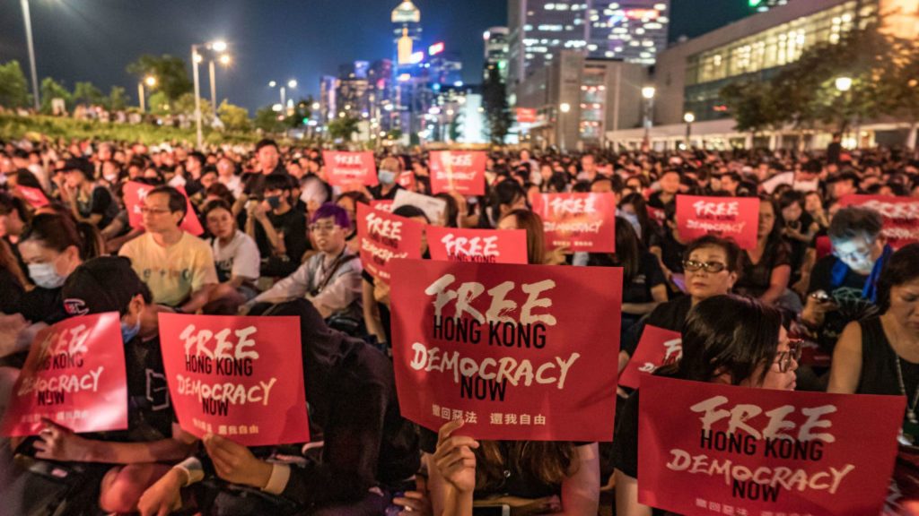 China crea cuentas falsas para incidir en Twitter y Facebook ante protestas en Hong Kong