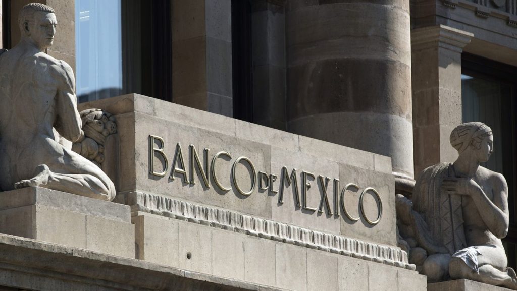 Existe una elevada probabilidad que la economía de México se contraiga afirma subgobernador de Banco de México