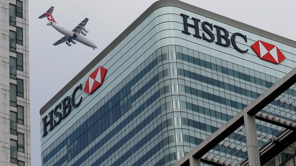 Recortará diez mil empleos HSBC para reducir costos de operación