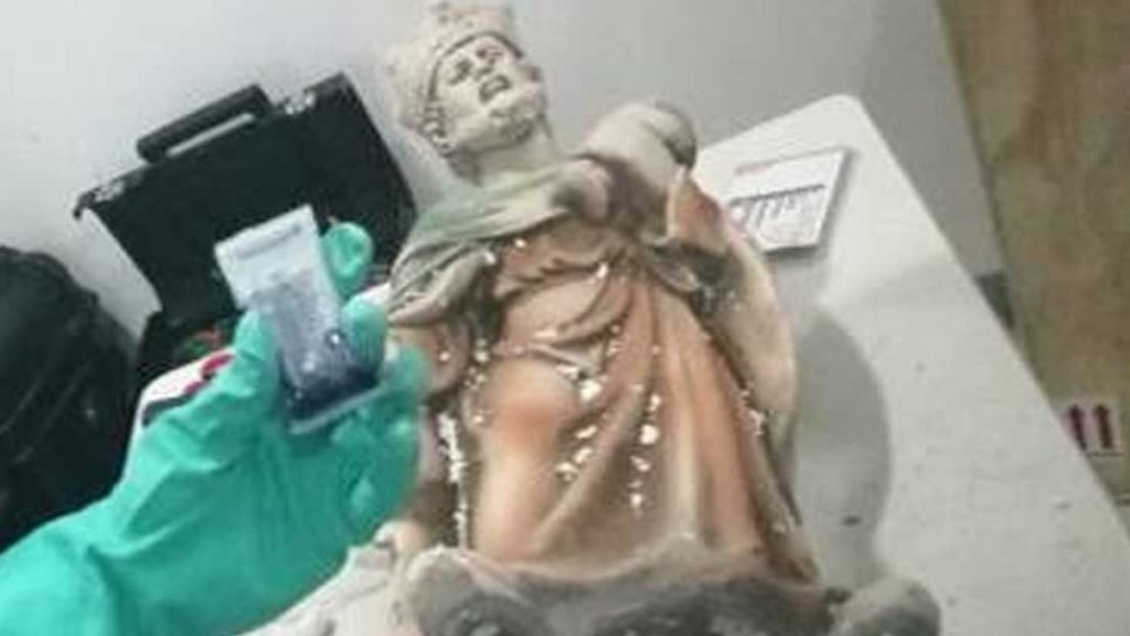 Ni los santos se salvan, decomisan figuras religiosas hechas de metanfetaminas