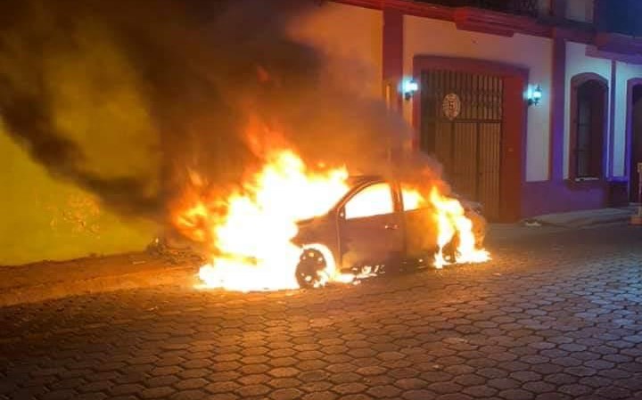 Incendian autos en Villahermosa Tabasco después de la detención de líder criminal