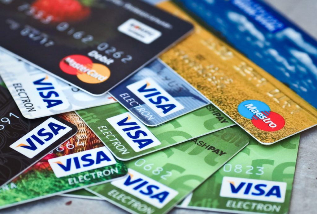 Estas son las tarjetas de crédito con el interés más bajo y las que te cobran más en México