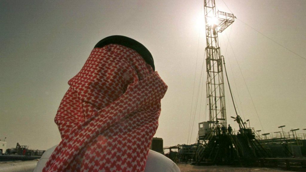 Arabia Saudita baja los precios del petróleo e inicia ‘guerra petrolera’