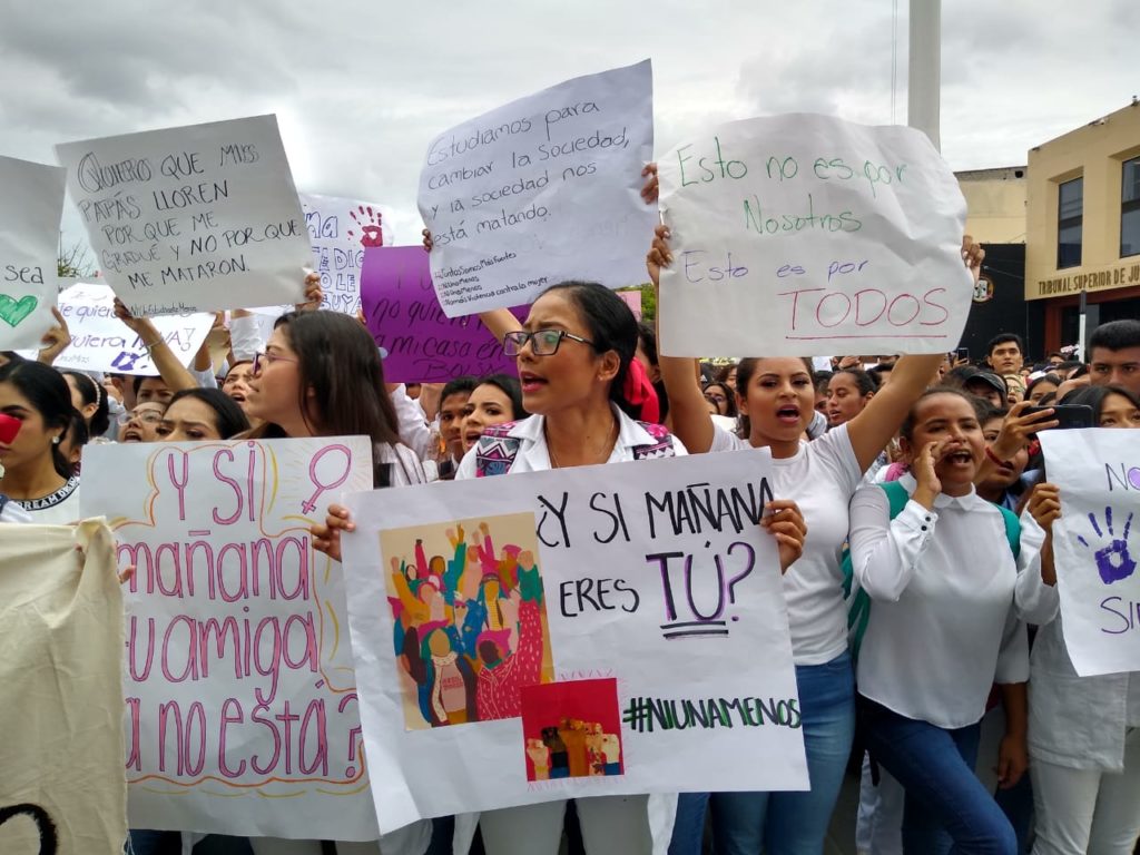 Estudiantes marchan, exigen seguridad y piden se frene la violencia en Tabasco