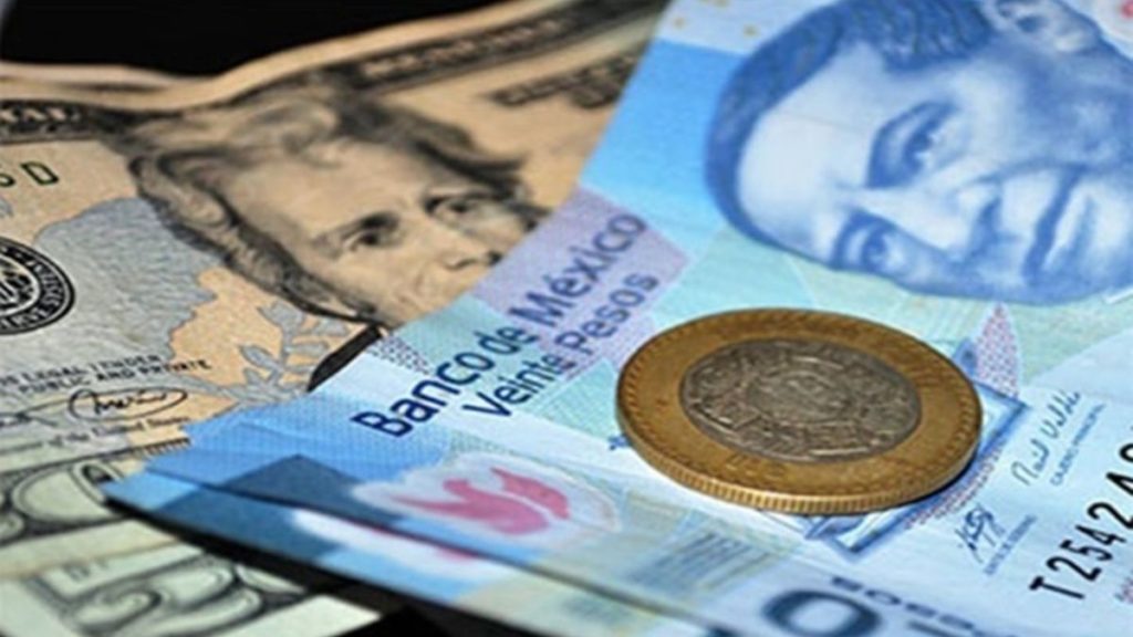 En caída libre: la moneda mexicana se cotiza arriba de los 25 pesos por dólar