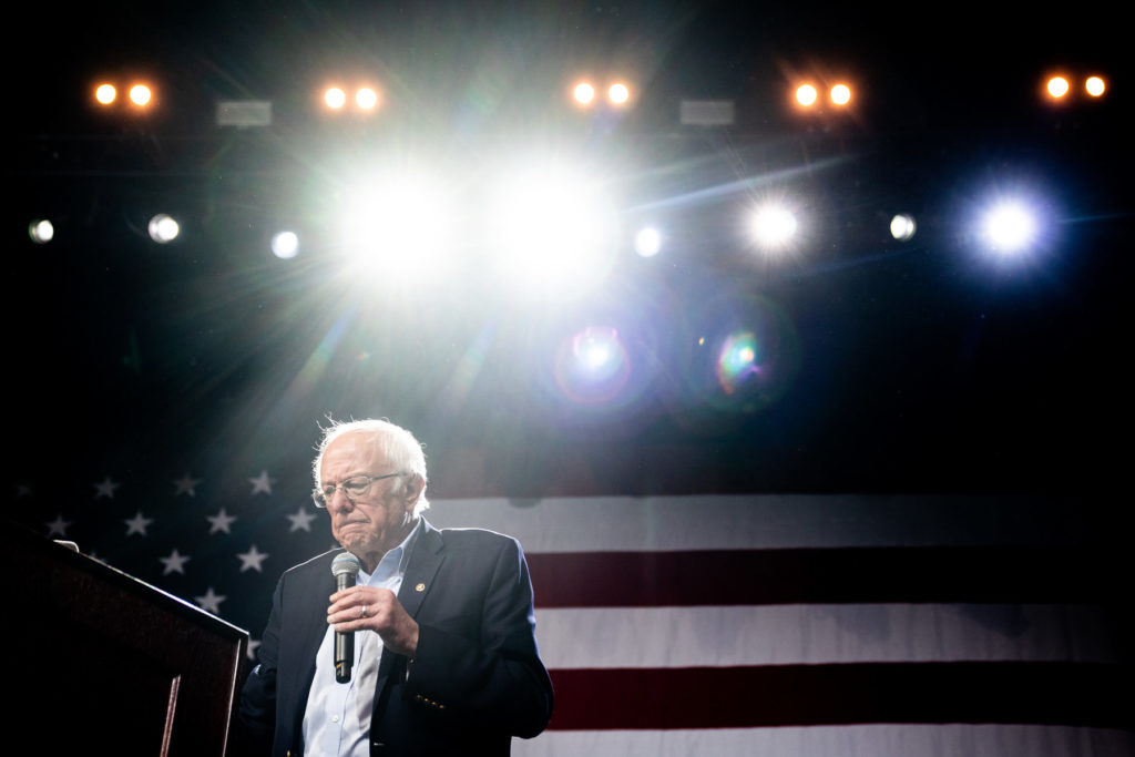¡Se baja del caballo! Bernie Sanders abandona la carrera presidencial en Estados Unidos