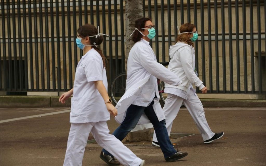 UNAM y Politécnico retiran a sus internos de hospitales por falta de medidas de prevención