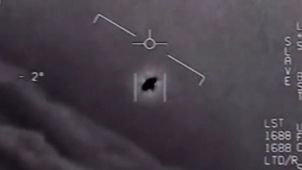 ¡Un mundo nos vigila! Pentágono confirma presencia de OVNIS (Video)