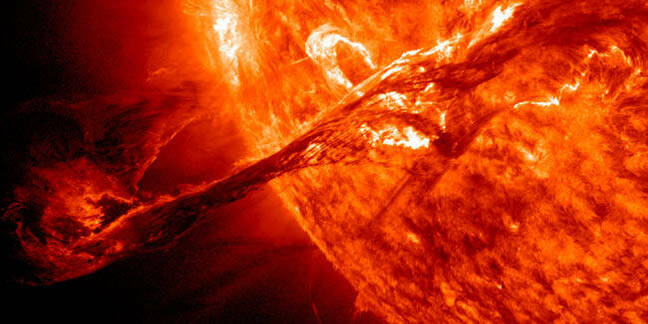 El campo magnético del Sol se ha debilitado, la NASA advierte terremotos y climas helados