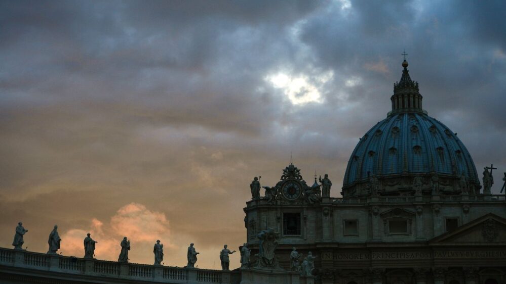 China bajo sospecha de hackear al Vaticano