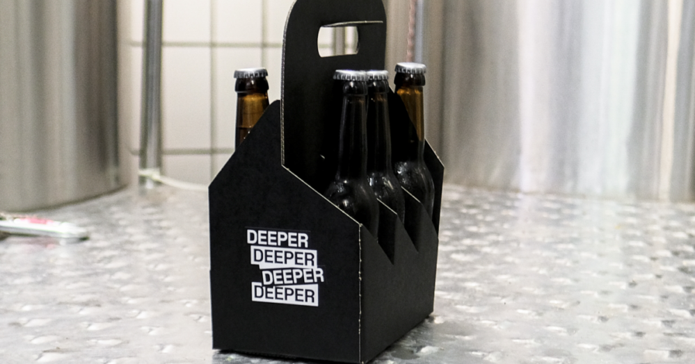 Deeper la cerveza creada por Inteligencia Artificial