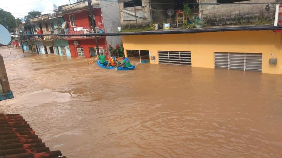 Ya han muerto cinco personas en las inundaciones en Tabasco