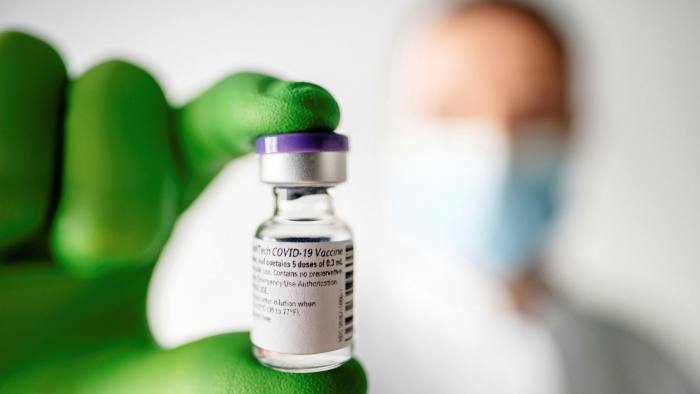 ¡Aprobada! En Reino Unido aprueban aplicación de vacuna contra Covid de Pfizer y BioNTech