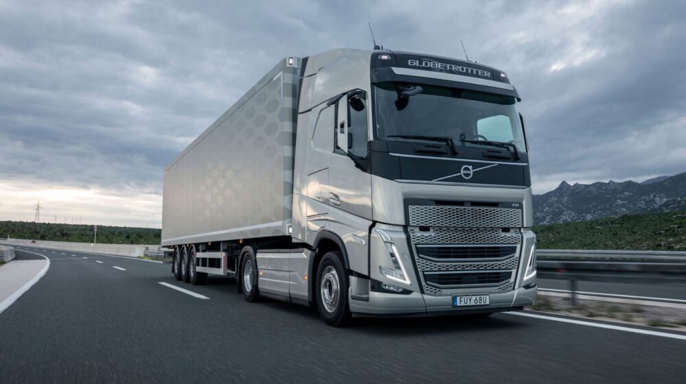¡Truena! Volvo Trucks deja de vender tractocamiones en México