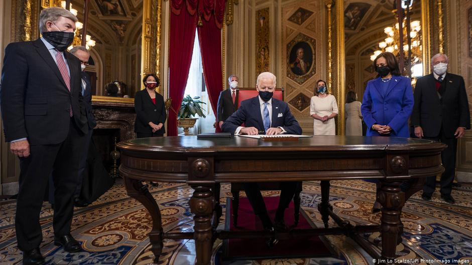 Joe Biden pide ciudadanía para indocumentados en su primer día