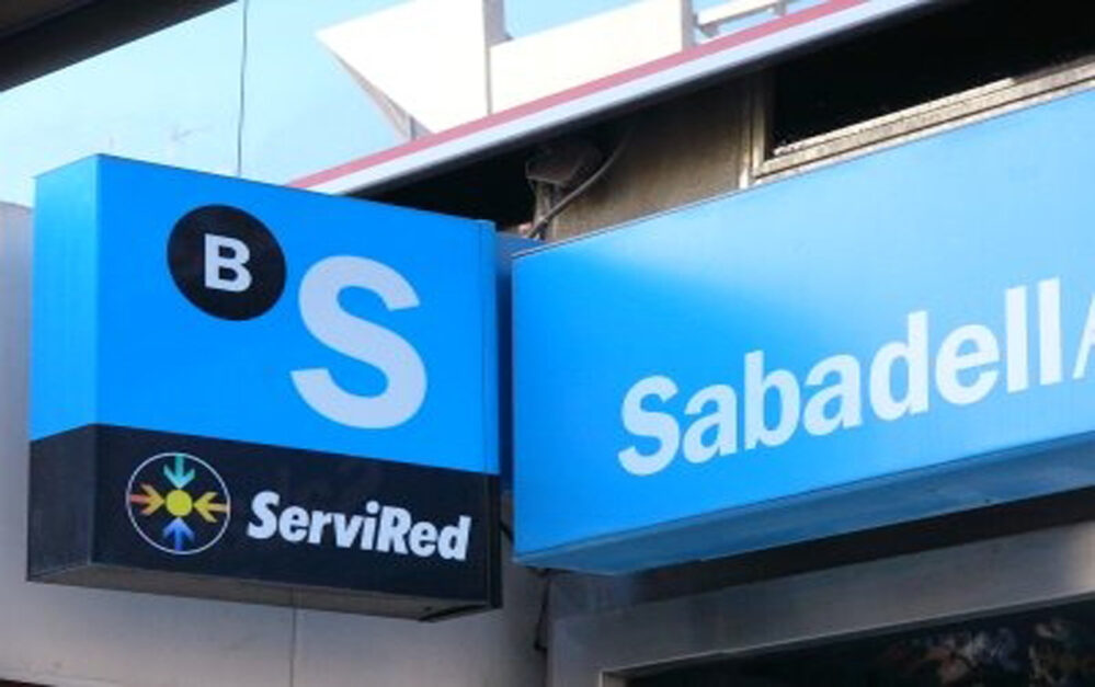 Banco Sabadell ofrecerá créditos de hasta 45 mil pesos a clientes de Movistar en México