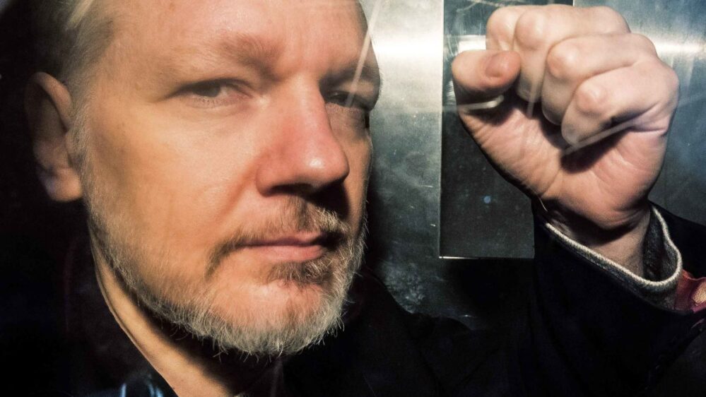 Reino Unido rechaza solicitud de Estados Unidos de extraditar a Julian Assange