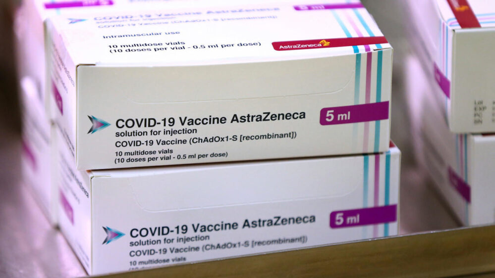 OMS avala uso de la vacuna de AstraZeneca contra el Covid en personas mayores de 65 años