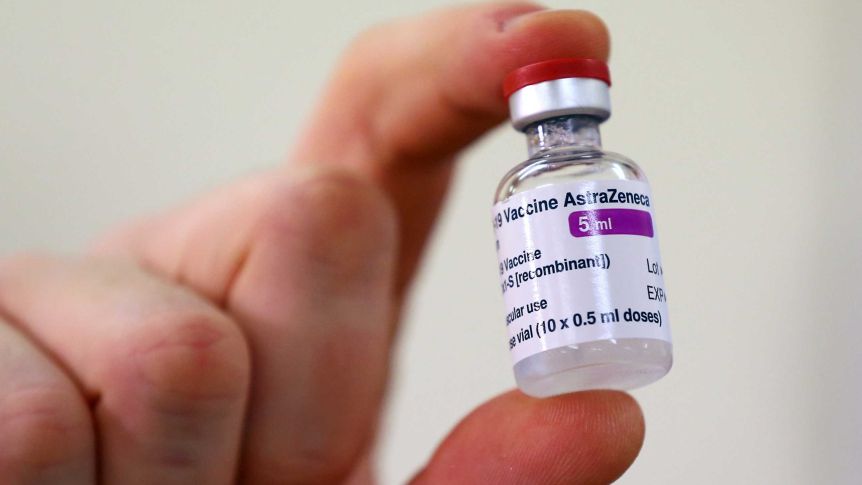Vacuna de AstraZeneca es menos efectiva contra la cepa de Sudáfrica