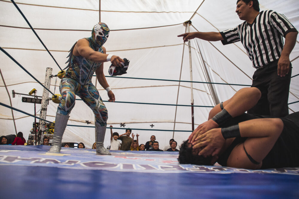 Con rudos y técnicos, la lucha libre superará la crisis que enfrenta