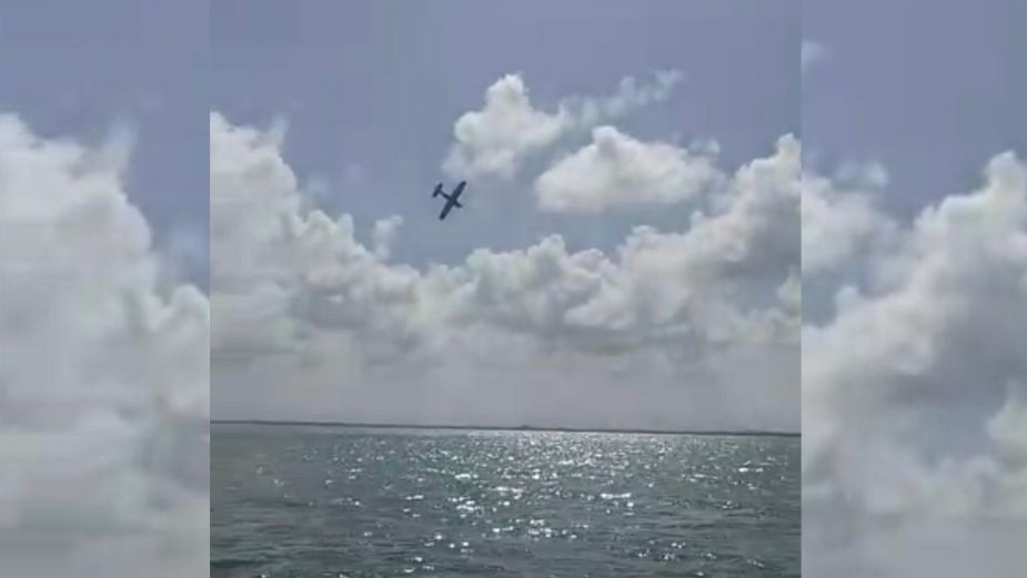 VIDEO: Se desploma avioneta en la Laguna Nichupté en Cancún