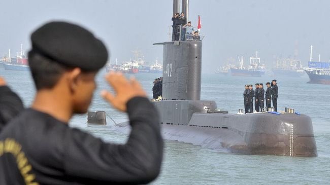 El submarino desaparecido en Indonesia se partió y se hundió confirman autoridades
