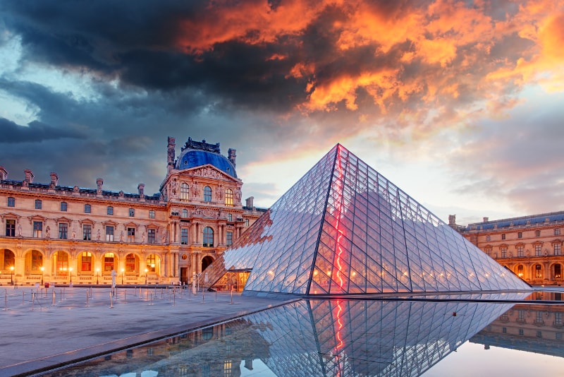 Cultura: El museo de Louvre de París pone en línea toda su colección de arte