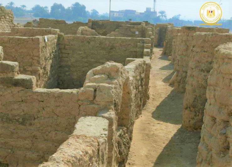 Oculta en las arenas encuentran Ciudad Dorada Pérdida de 3,000 años de antigüedad en Egipto