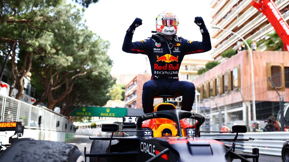 Verstappen gana el GP Mónaco y toma el liderato de la Fórmula 1, Checo termina en cuarto