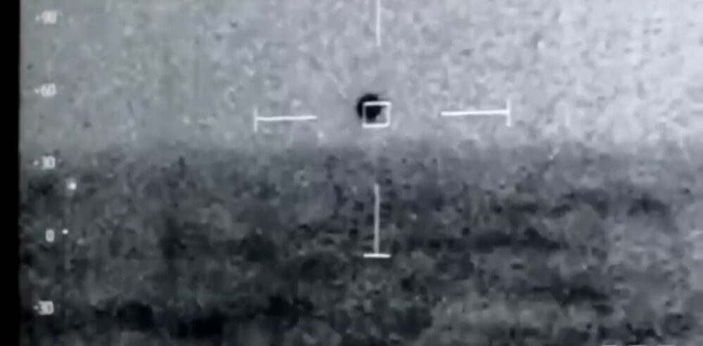 Revelan video de un OVNI grabado por la Marina de los Estados Unidos